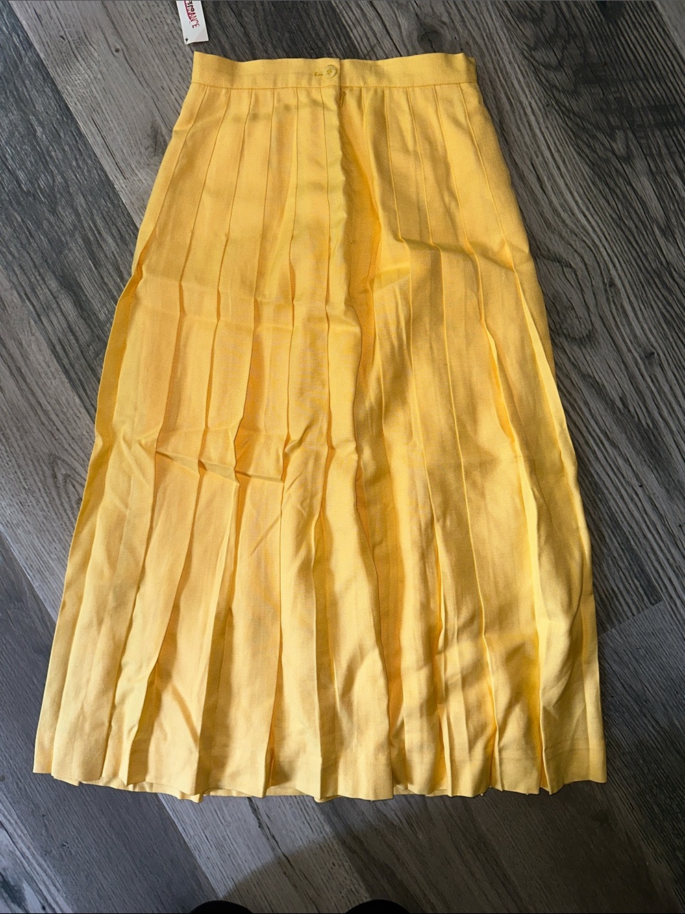 Talbots NWT vintage Yellow Pleated maxi Skirt - Women size 2‎ - Picture 7 of 12